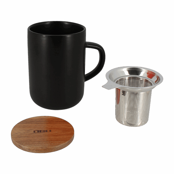 Photo des éléments de la tisanière OGO - Noire 47,5cl. Tasse une anse, couvercle en bois et inox et filtre acier inoxidable microperforé.