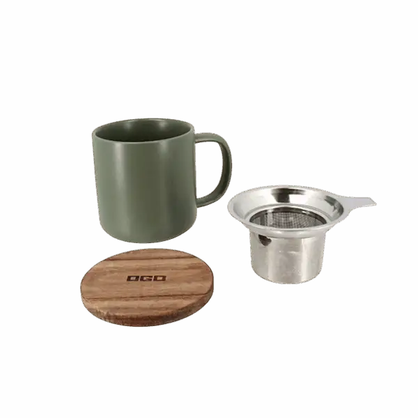 Photo des éléments de la tisanière OGO - Vert kaki 30cl. Tasse une anse, couvercle en bois et inox et filtre acier inoxidable microperforé.